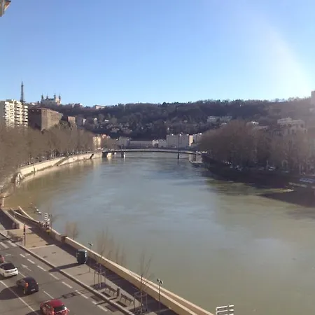 Cocon Au Pied De La Croix Rousse Lione