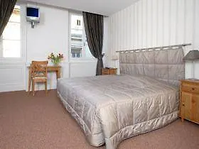 Hotel Du Theatre 2*