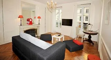 Ambiance - Franklin Apartment