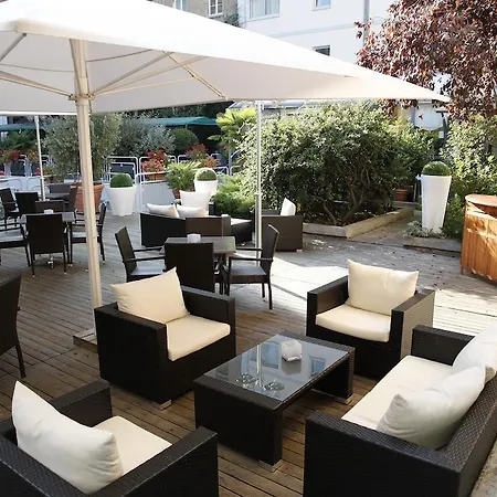 Hotell Charlemagne By Happyculture 4*