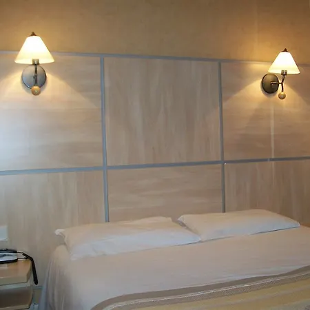 Au Patio Morand Otel Lyon