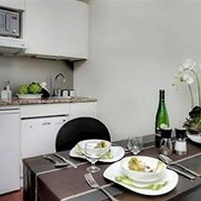 מלון דירות Citadines Part-dieu 3*
