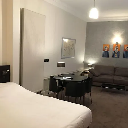 Ξενοδοχείο De Paris 3*