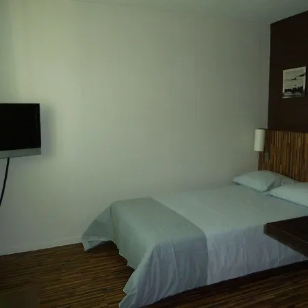 Villemanzy Hotel 3*