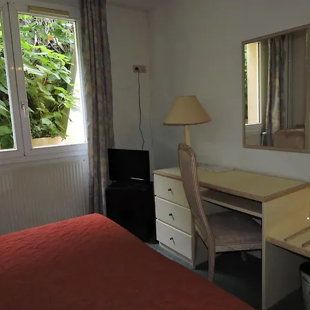 Domaine De La Brevenne 3* Bessenay