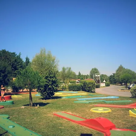 Les Portes Du Beaujolais 4*