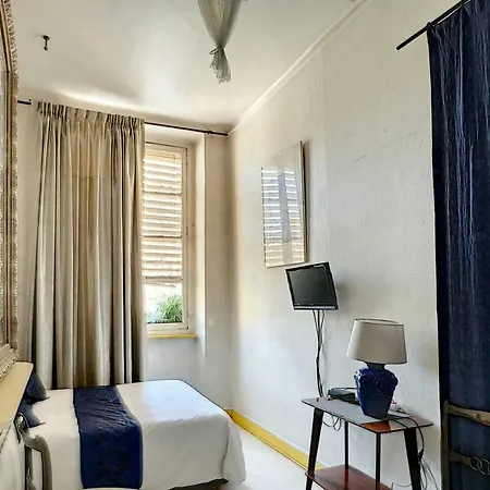 Les Soyeuses Guest house Lyon