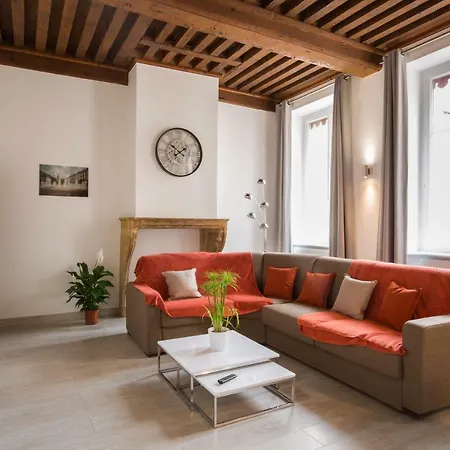 Cosy * Лион