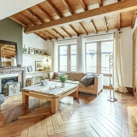 Casa Marie Lyon