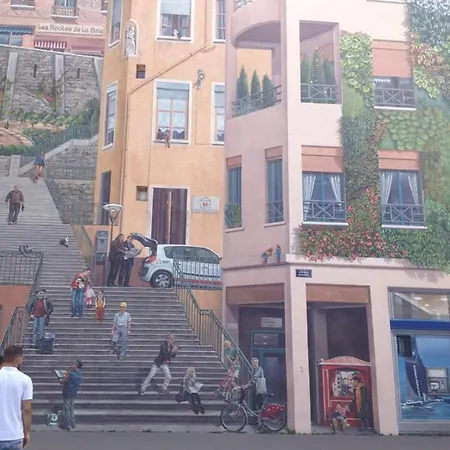 La Petite Maison Dans La Croix Rousse Lyon