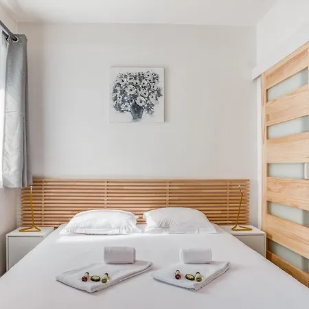 Confluence - Superbe Pied à Terre Avec Parking Privé * Lyon