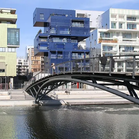 Confluence - Superbe Pied à Terre Avec Parking Privé * Lyon