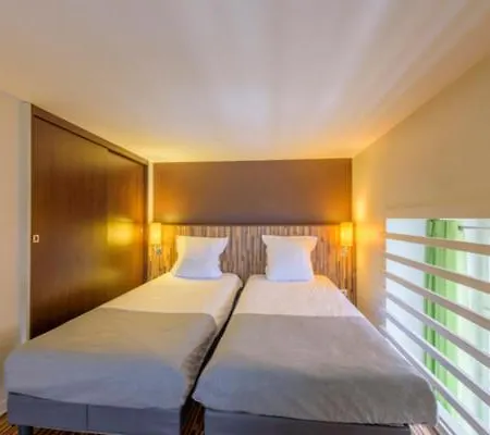 Hotel Villemanzy 3*