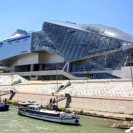 Hotel Ibis Gerland Musée Des Confluences Lyon
