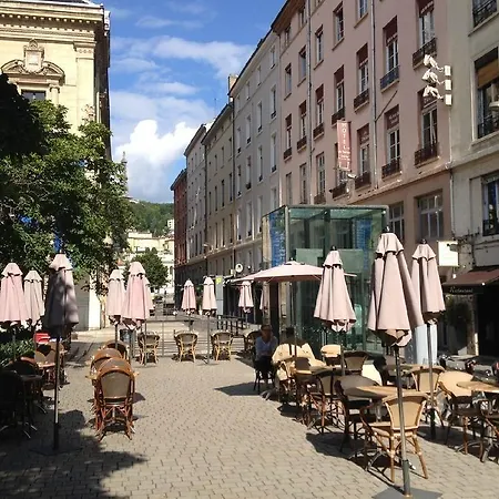 Du Theatre Hotel