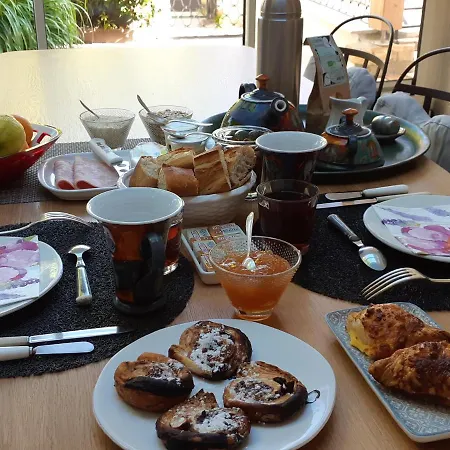 J'irais A Bed & Breakfast *