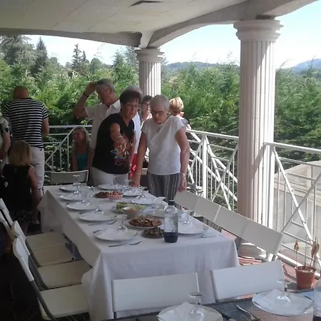 La D Alexandre Bed & Breakfast Lagnieu