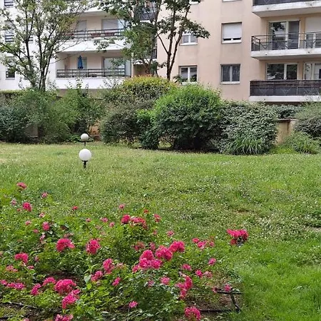 Apartment T2 Standing Confort Au Calme - Parking En Option Lyon