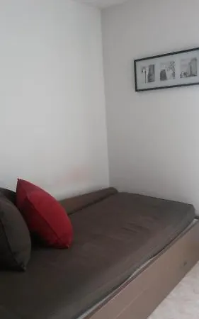 Bed In City - Le Virgile 3*