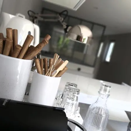 Apartment Sur Cour A 9e Mont D'or Lyon