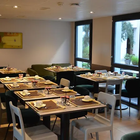 里昂露台汇合阿德吉奥公寓酒店 公寓式酒店 里昂