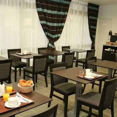 Hotel apartamentowy Nemea So Cloud Gare Part-dieu 4*