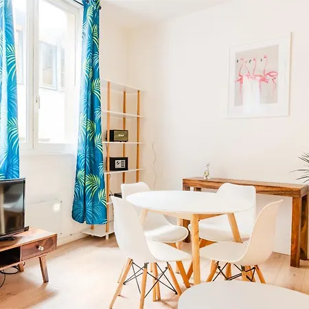 Dify Les Pentes - Centre-ville Apartment *