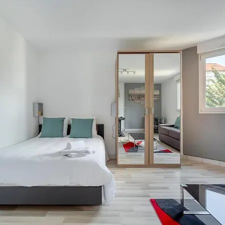 Apartment Studio Abondance - Proche Garemetrobus - Calme *