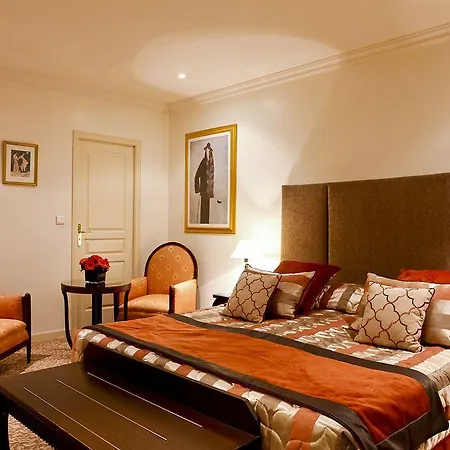 Hotell Grand Des Terreaux 4*