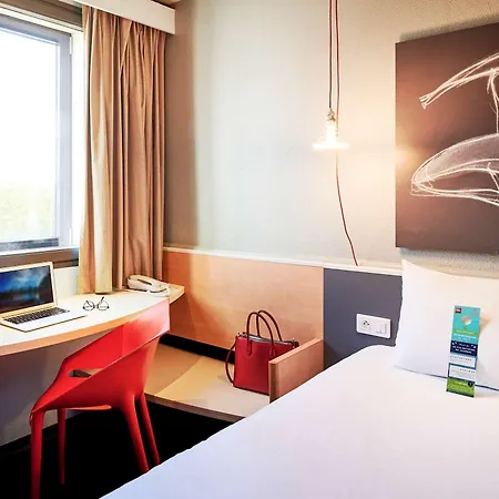 Ibis Gerland Musée Des Confluences 3*
