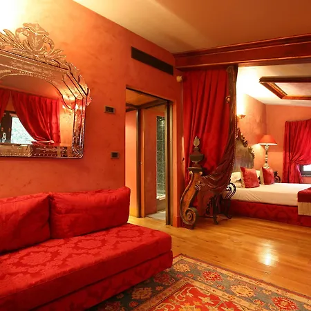 Cour Des Loges Lyon, A Radisson Collection Hotel Lyon