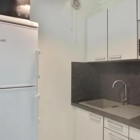 Apartment Studio 30m Avec Balcon Et Parking, Casa