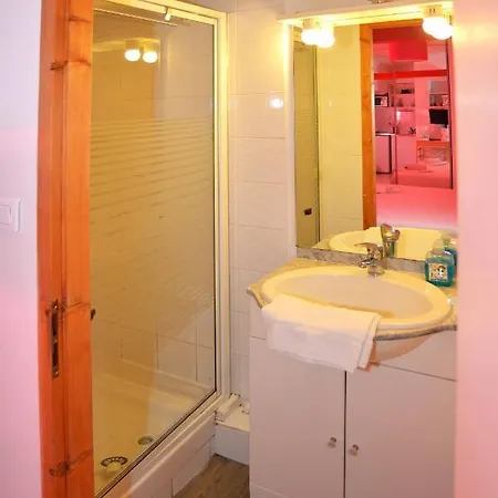 Studio Peniche Au Coeur De Pour 2 Personnes, Insolite Et Calme