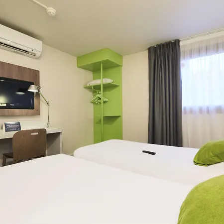 Campanile Centre - Berges Du Rhone 3*