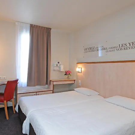 Ibis Styles Croix Rousse Hotel 3*