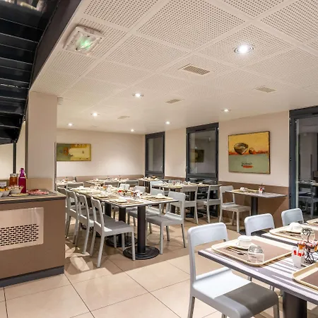 Aparthotel Adagio Patio Confluence 4*