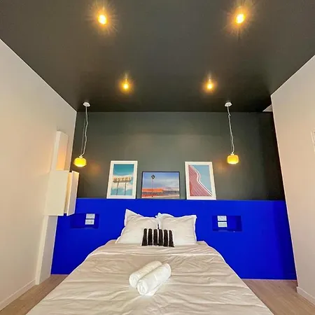 Jewell Apartment