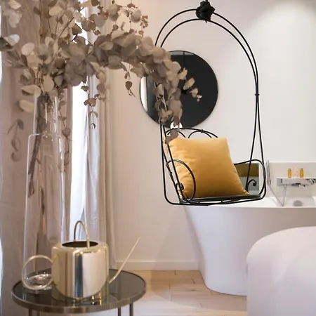 Mihotel Charité *