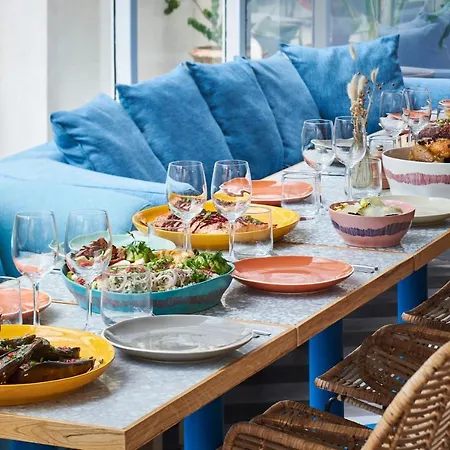 Chromatics & Restaurant Hill Club By Happyculture Hotel Lione