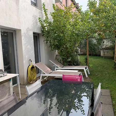 Apartment Tres Calme Avec Jardin Plein Sud