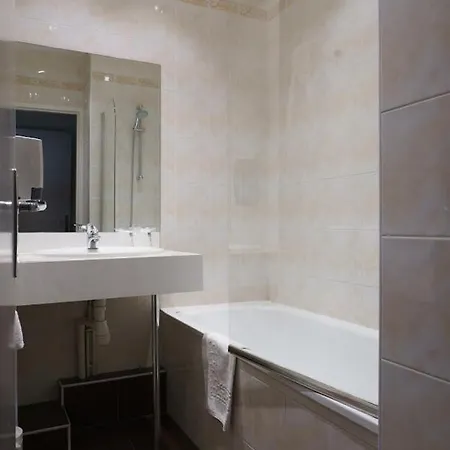 Hotel Du Theatre 2*