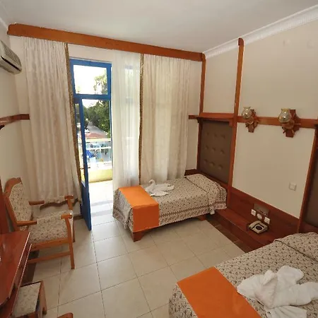 Le Collonges Ξενοδοχείο 2*