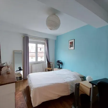 Apartment Cocoon Of In The Heart Of Old