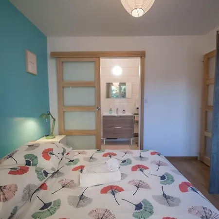 Joli 2 Chambres Fonctionnel- 6 Pers- Part Dieu *