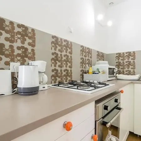 Calm In The Center Of Apartment