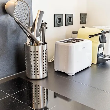The Pizay Duplex Cozy 2 People - Metro De Apartman *