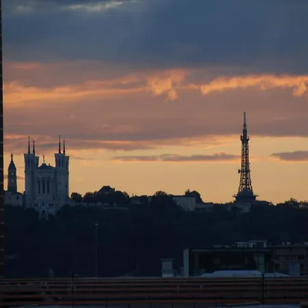 Jolie A Louer - Vue Imprenable * Lyon