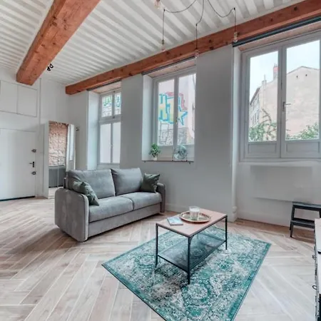 Le Pouteau Authentic Charm 2-bedroom In Croix Rousse