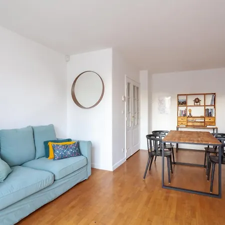 Apartmán Spacious 1br | Near City Center & Baby-friendly! *