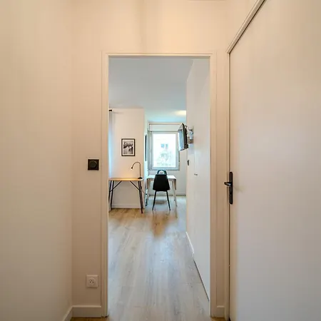 4 Pers Halle Tony Garnier Apartment